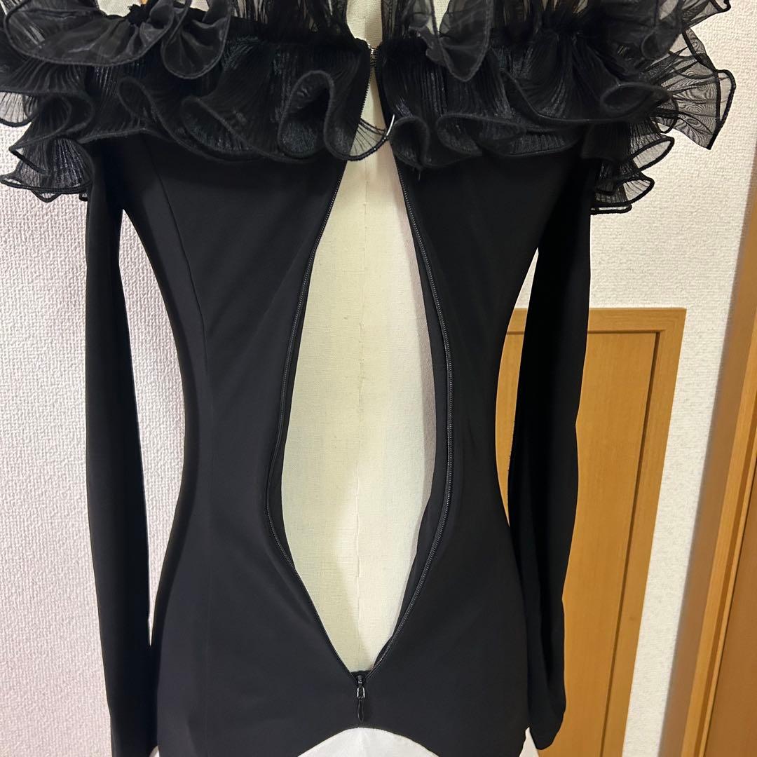 社交ダンス ワンピース ブラック×ホワイトオフショルダードレス