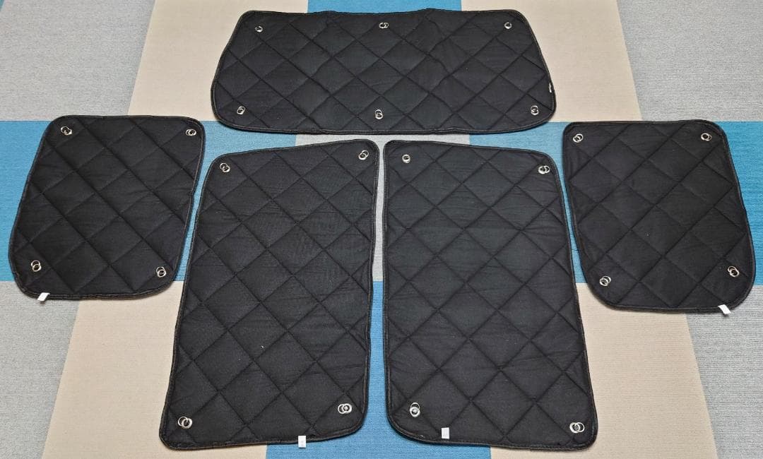 Aizu製VOXY(70系)用シェード(F＆R用)＆ウィンドーバグネット(F用)