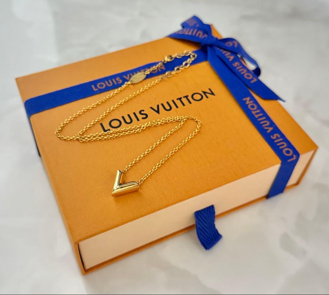 ✨極美品✨ louis vuitton ネックレス エセンシャルV M61083