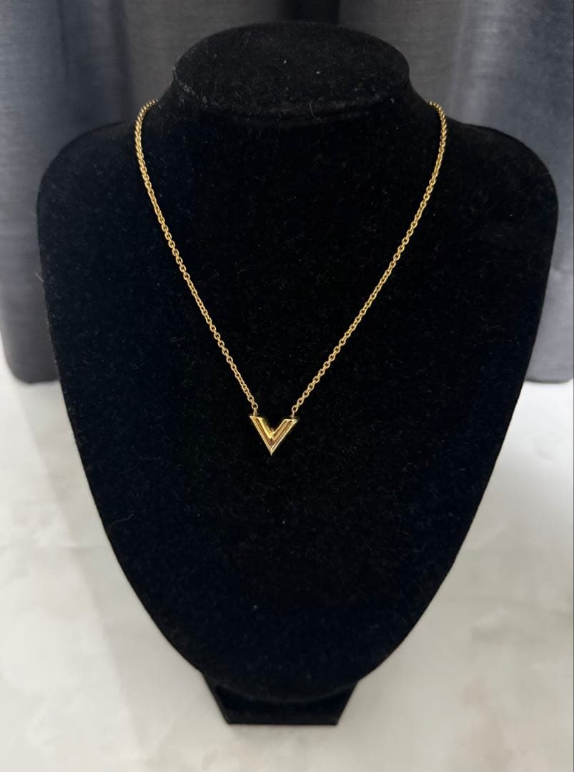 ✨極美品✨ louis vuitton ネックレス エセンシャルV M61083