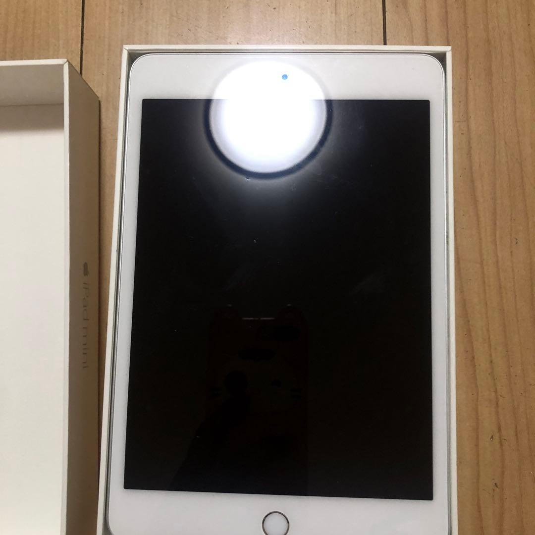 iPad mini 4 64GB 本体