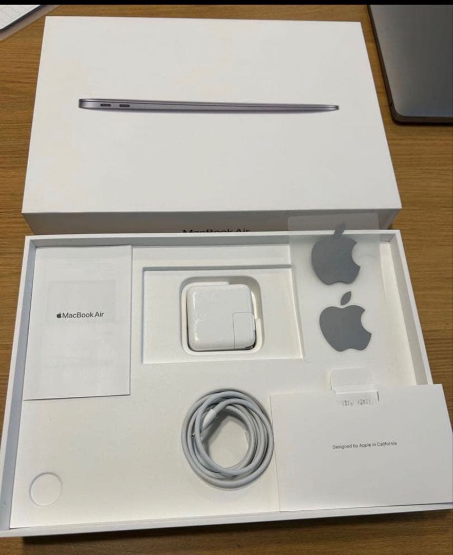 Apple MacBook Air M1 13インチスペースグレー