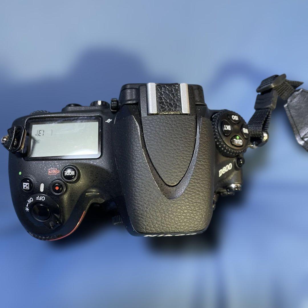 デジタルカメラ D800