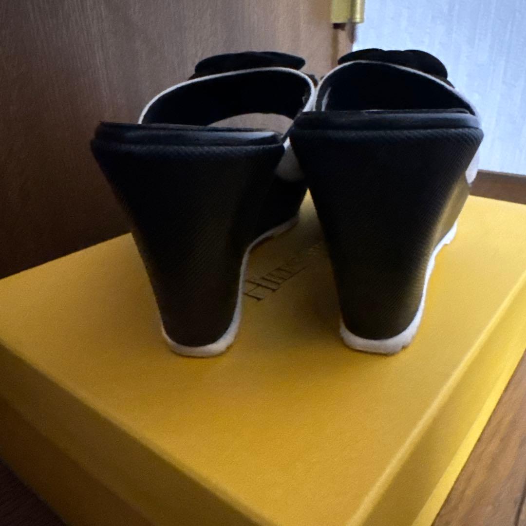 ★美品★HILLS AVENUE カメリア　ミュール　サンダル　24.5