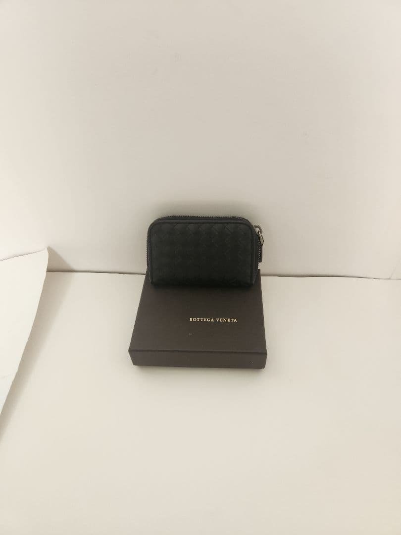 Bottega Veneta ブラックレザーケース