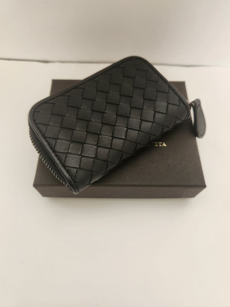 Bottega Veneta ブラックレザーケース