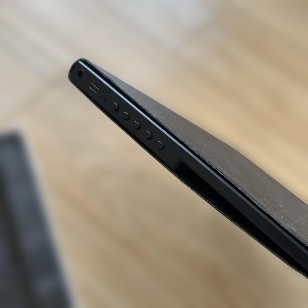 モバイルモニター 13.5インチ