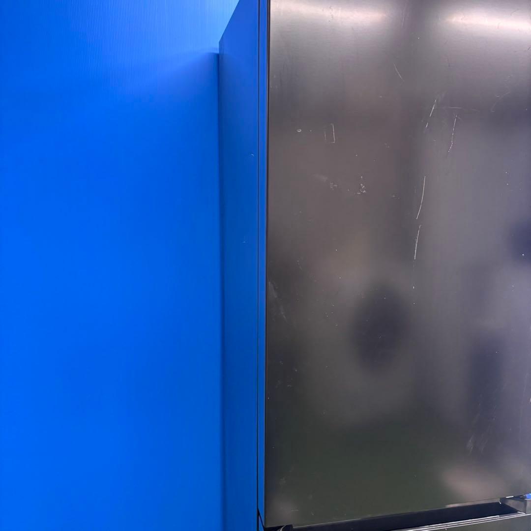 663 冷蔵庫　小型　200L〜300L小型　一人暮らし　2ドア　2023年製