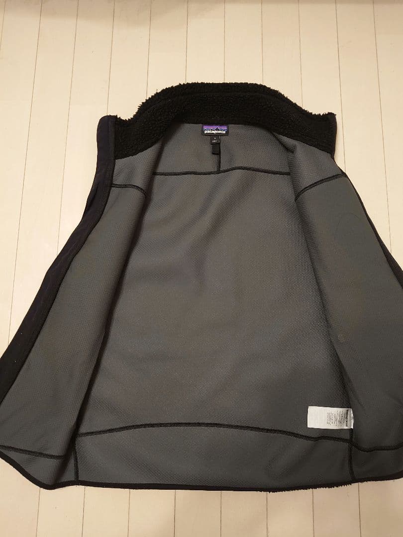 Patagonia フリース ベスト 黒　レトロX