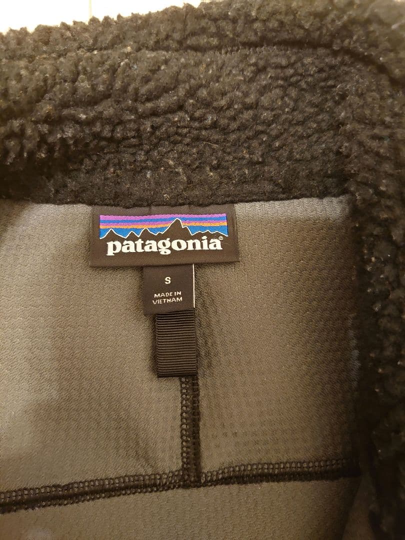 Patagonia フリース ベスト 黒　レトロX