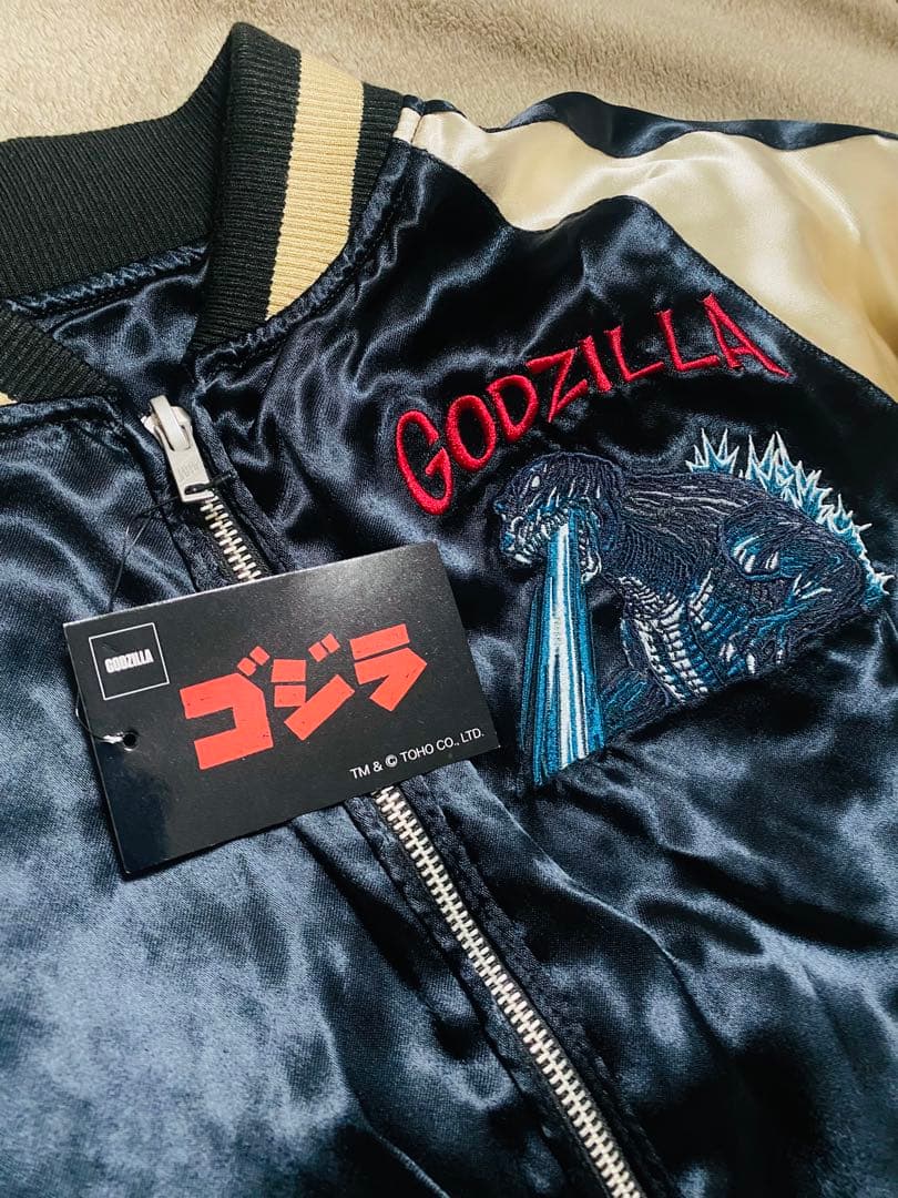 未使用近い ゴジラ 日本限定 スカジャン ２面用 unisex レーヨン 美品