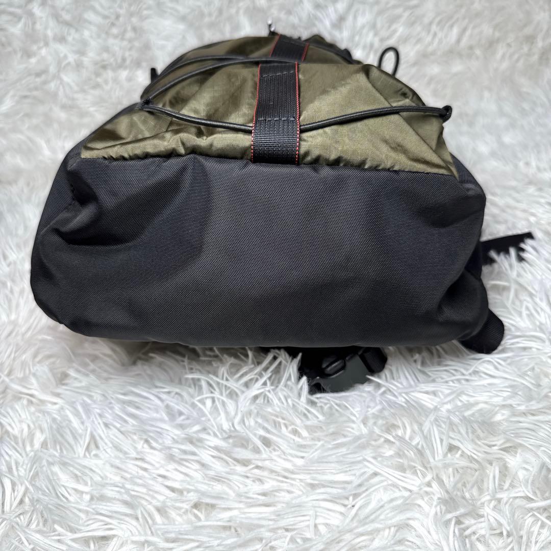 極美品✨ブリーフィング スリング ワンショルダーバック クロス ボディ オリーブ