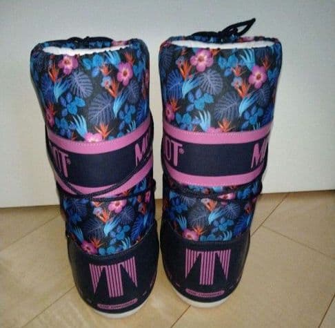 ナタ　　★新品★タグ付き★Moon Boot★アイコンナイロンスノーブーツ