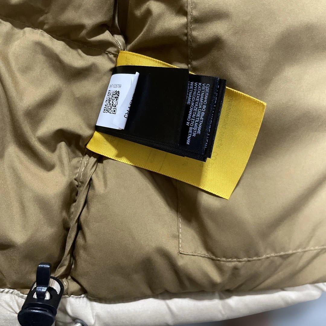 ザノースフェイス　ダウンジャケット　ダウン　ベージュ