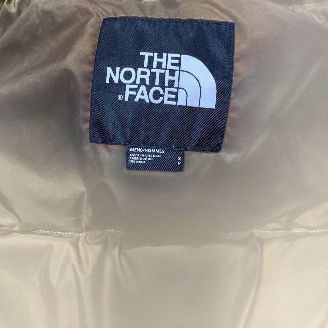 ザノースフェイス　ダウンジャケット　ダウン　ベージュ