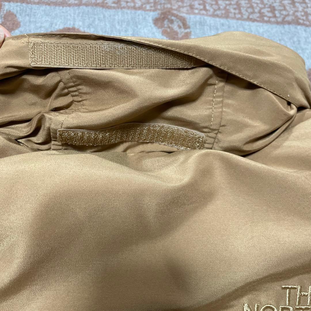 ザノースフェイス　ダウンジャケット　ダウン　ベージュ