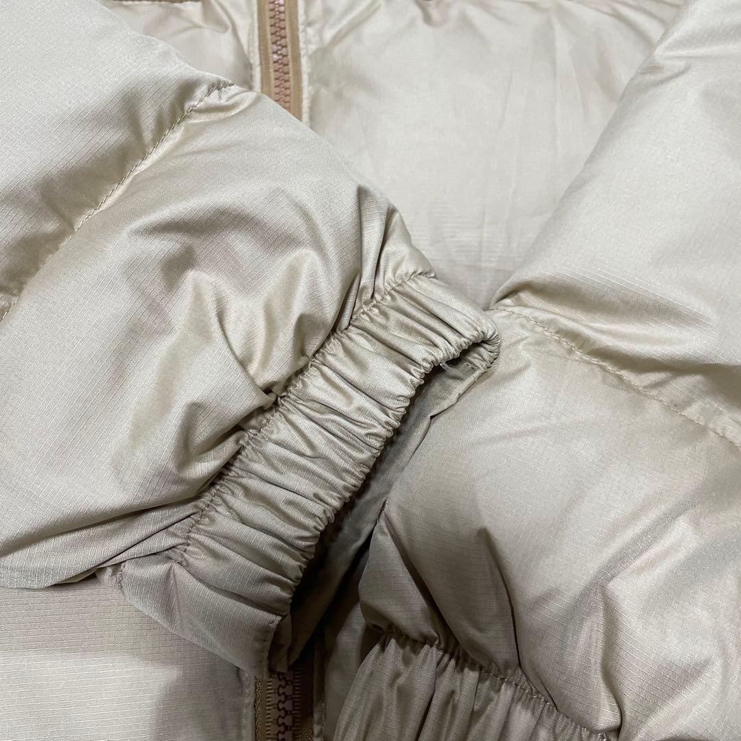 ザノースフェイス　ダウンジャケット　ダウン　ベージュ