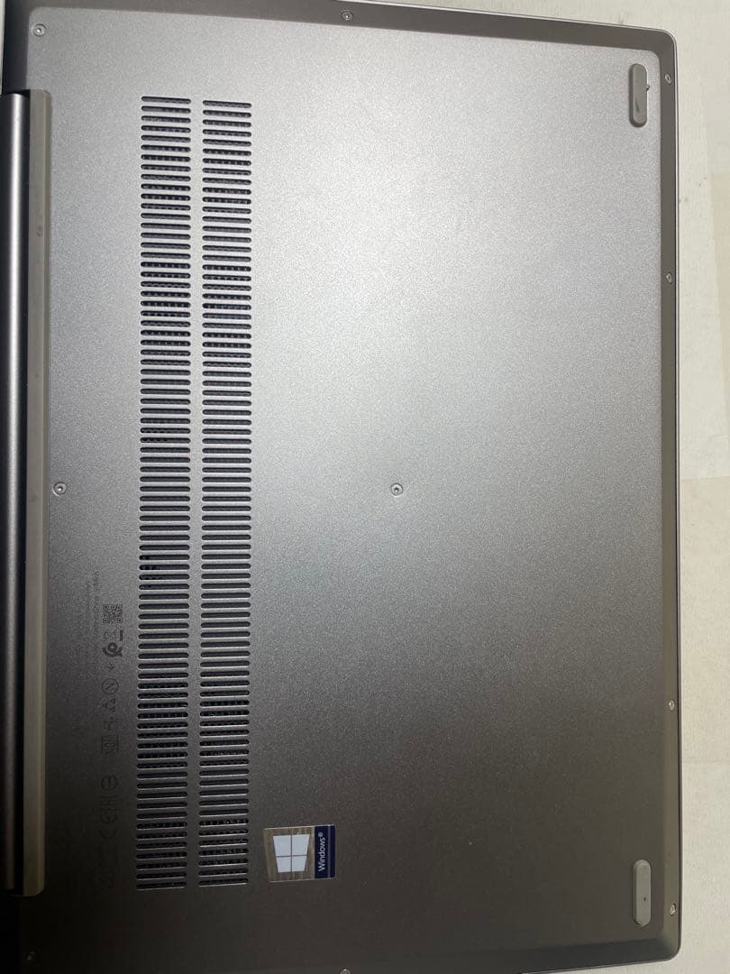 に*ん様 Lenovo シルバー ノートPC 本体