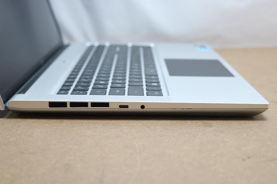 初期化済 ノートPC Corei7-12700H 1TBSSD 32GB 8GB