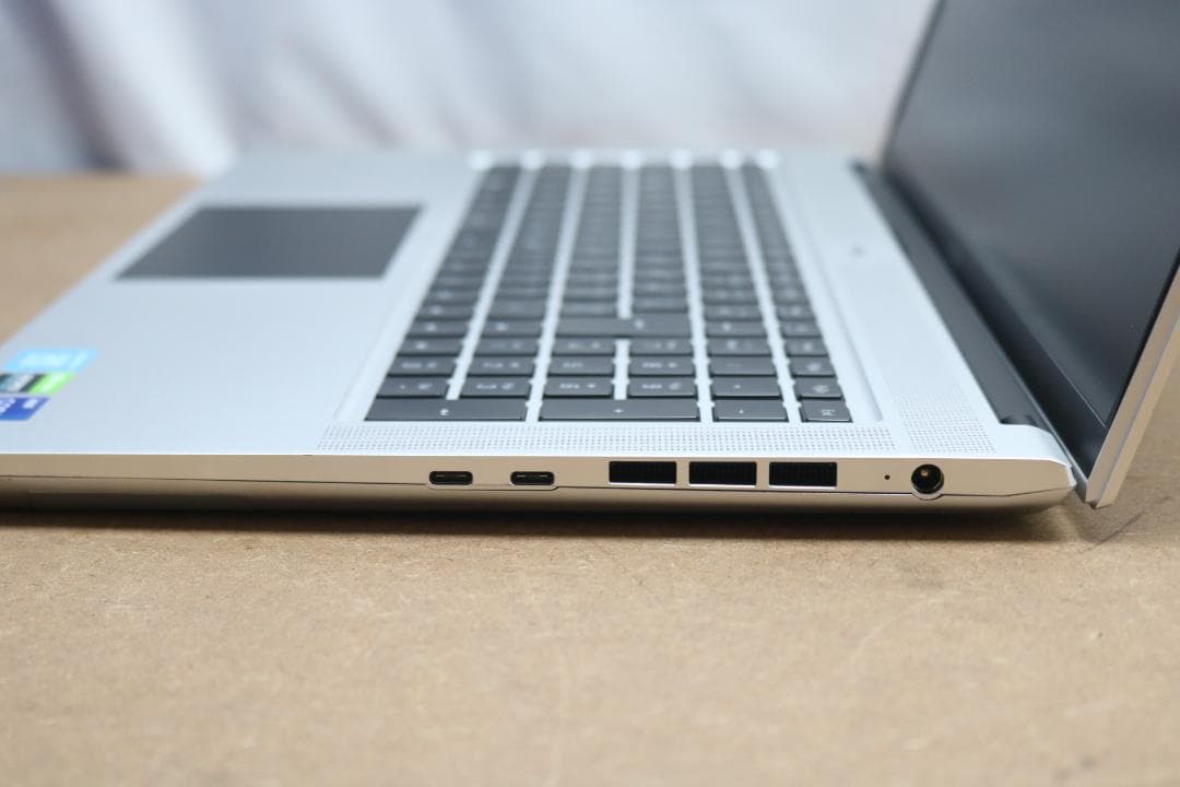 初期化済 ノートPC Corei7-12700H 1TBSSD 32GB 8GB