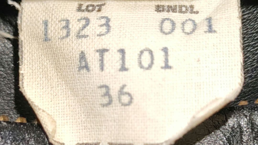 良品人気SchottAT101レザー シングルジャケット３６ダメでも対応有！