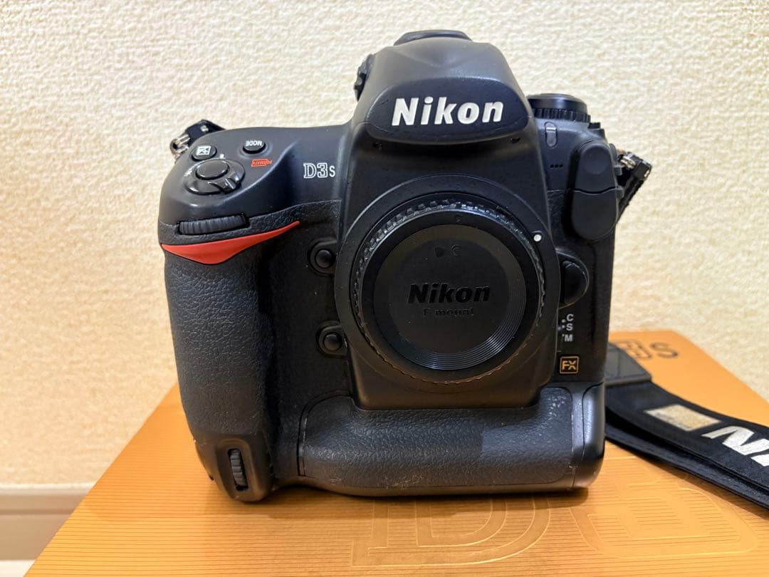 【ショット数35344枚】Nikon D3s ボディ最終価格