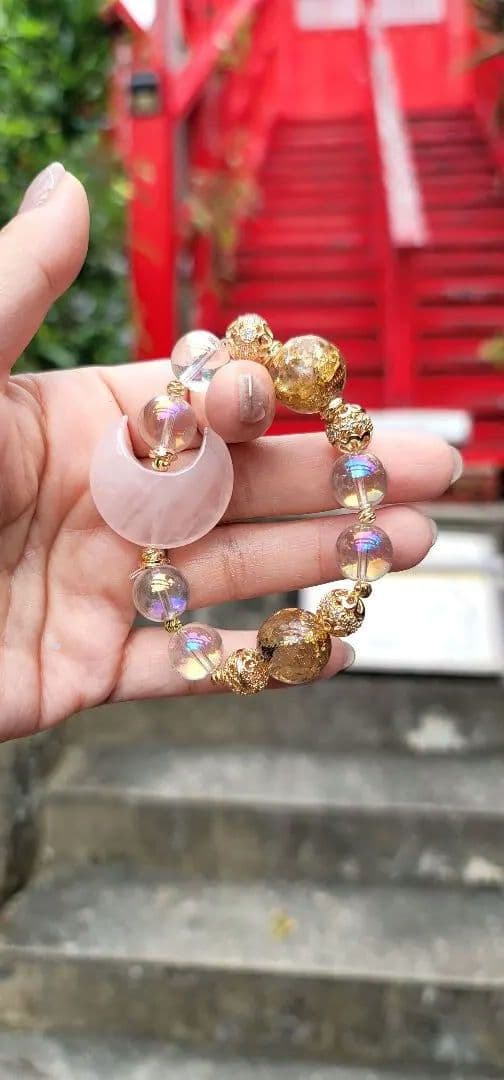 光の導きと黄金のしずくオルゴブレスレット