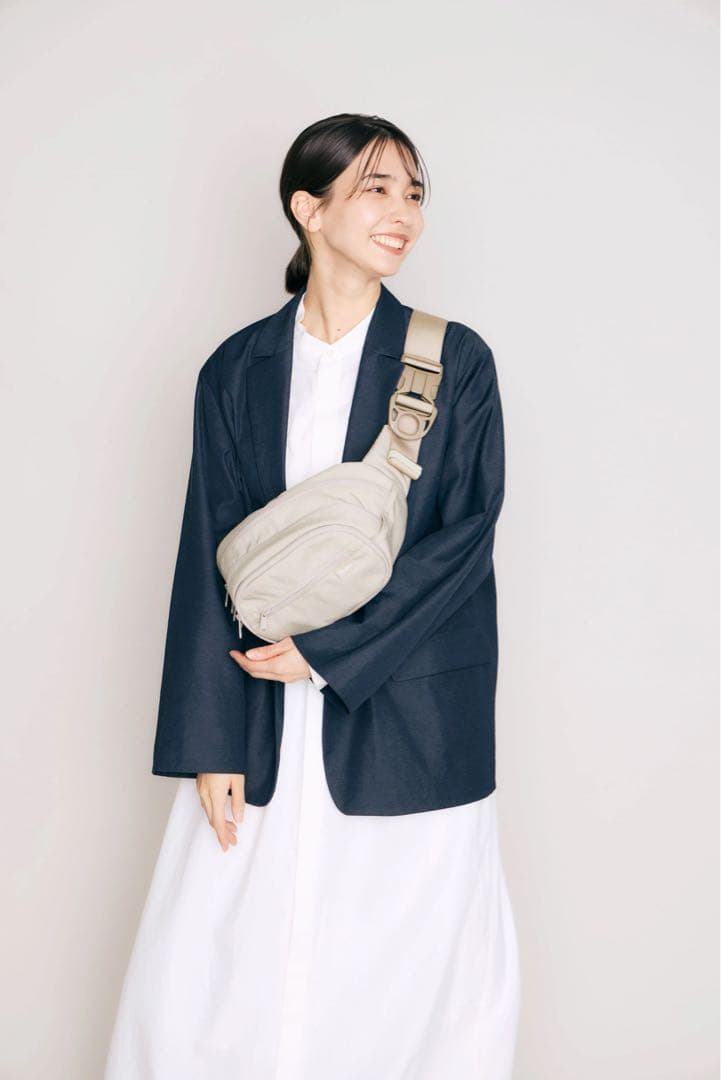 Hugoo ハグー（カームベージュ・新色）　ヒップシート