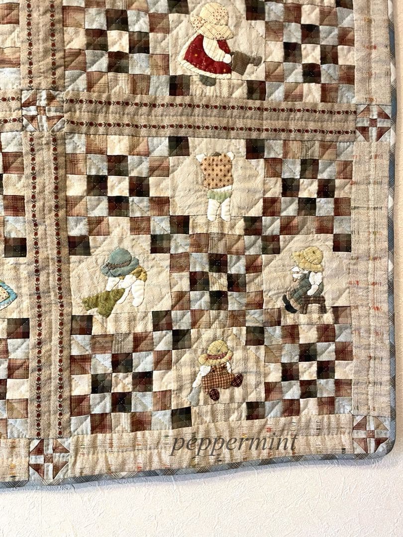 スーちゃんのタペストリー　パッチワークタペストリーパッチワークキルトタペストリー