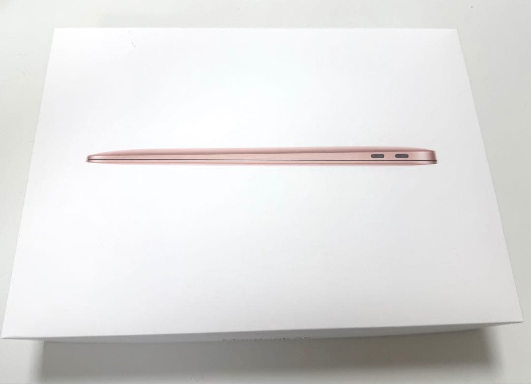 美品 Apple MacBook Air M1 8GB, 256GBゴールド