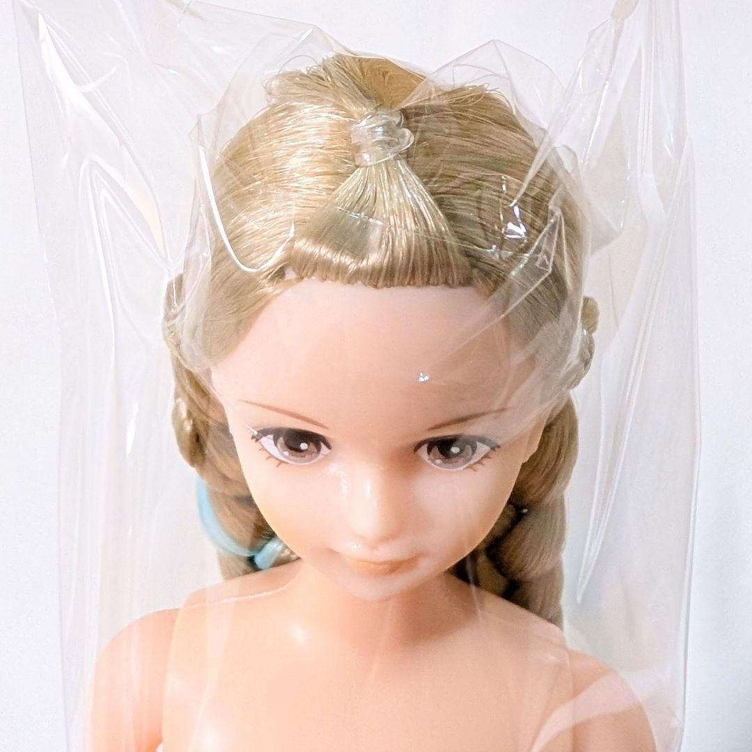 シオン ★新品未開封★ おたのしみドール リカちゃん キャッスル 四つ編み