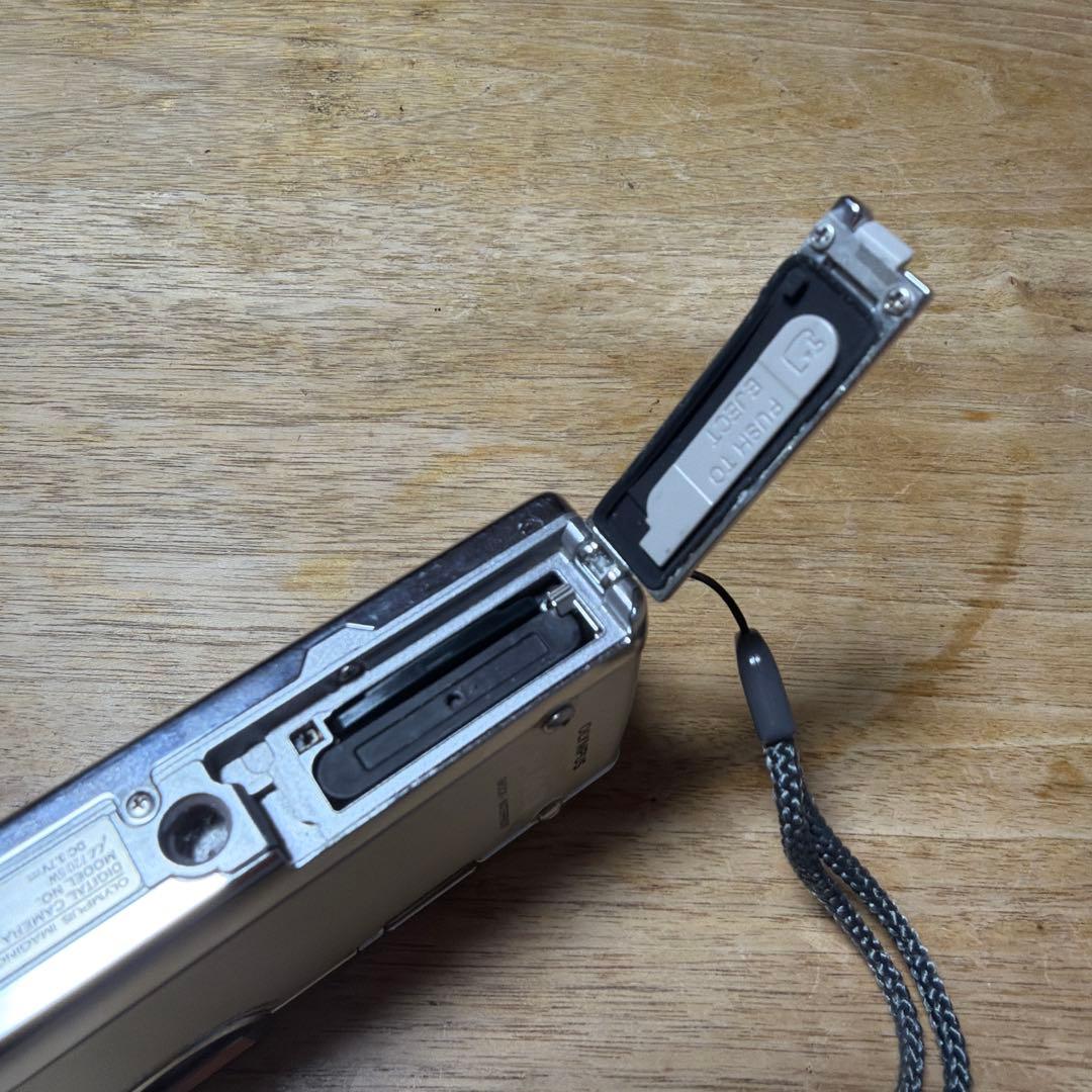 Olympus μ720 SW 防水デジタルカメラ