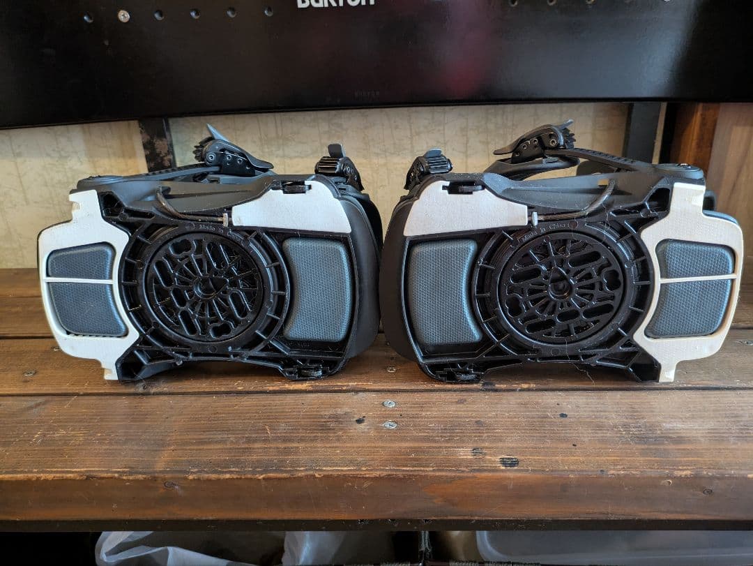 美品　FLOW FENIX BLACK　Lサイズ nidecker