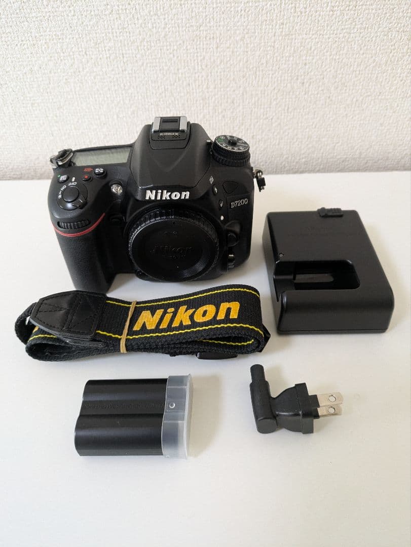 Nikon　D7200　ボディ　　　　　　　　ショット数7,217回4.9%以下