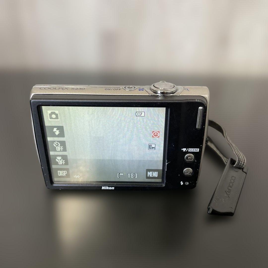 Nikon COOLPIX S230 10メガピクセル コンパクトデジタルカメラ