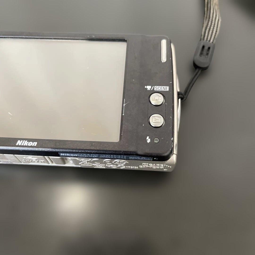 Nikon COOLPIX S230 10メガピクセル コンパクトデジタルカメラ