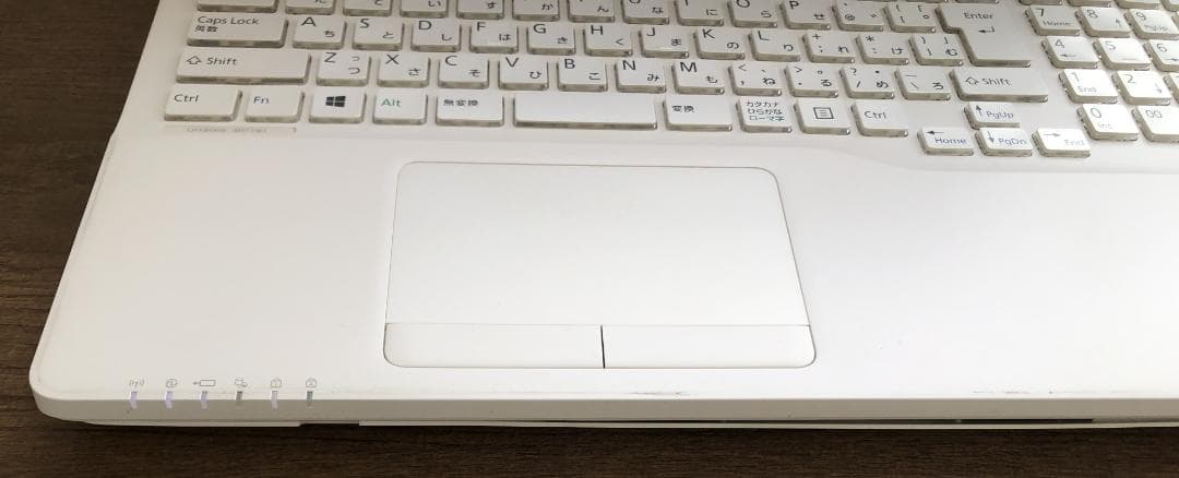 富士通 FMV LIFEBOOK AH77/B1