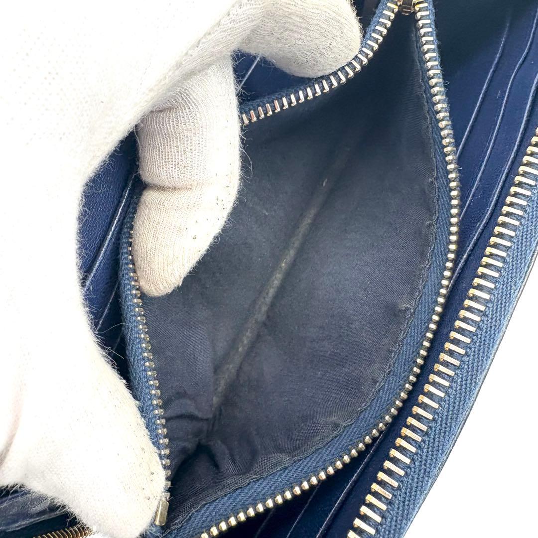 PRADA　サフィアーノレザー　長財布　三角ロゴ　ラウンドファスナー　ゴールド