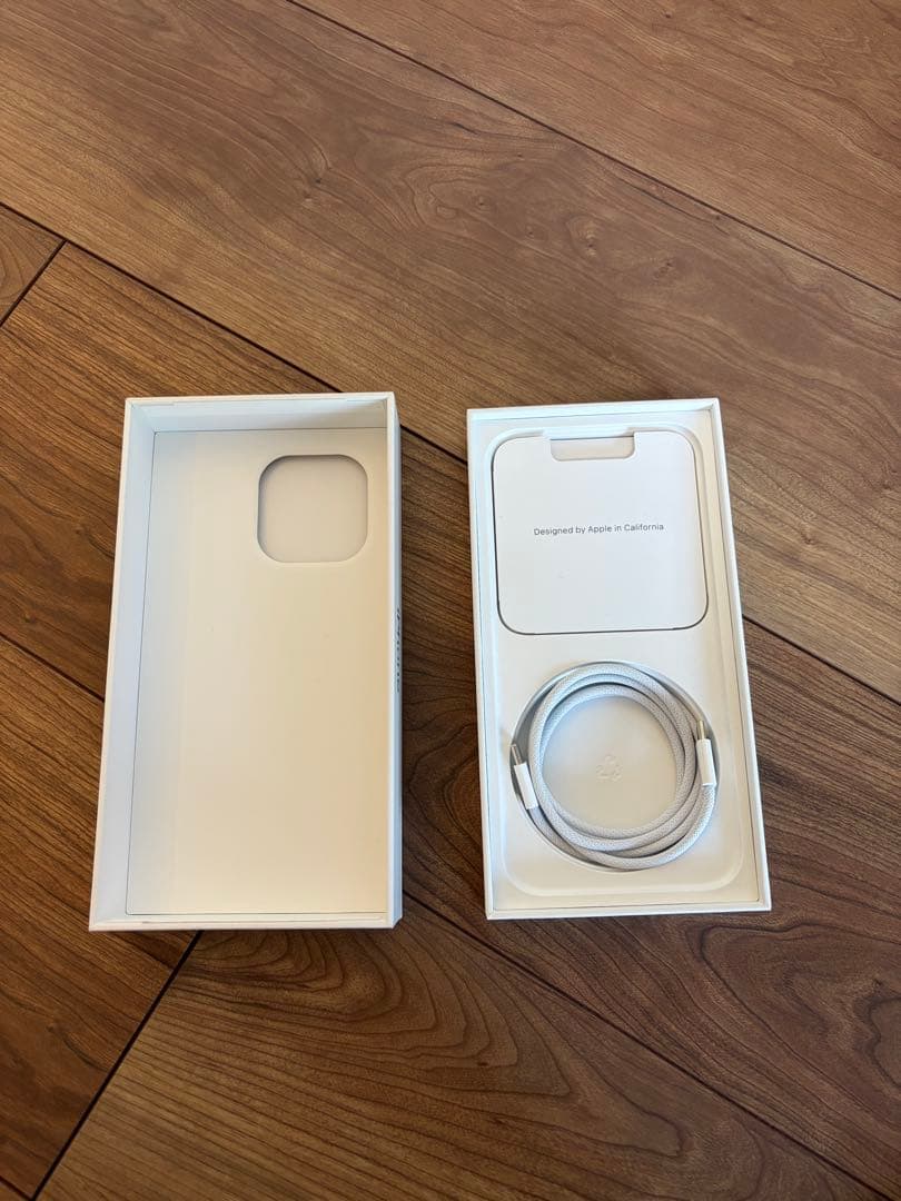 iPhone 15Pro Max【256GB、Natural titanium】