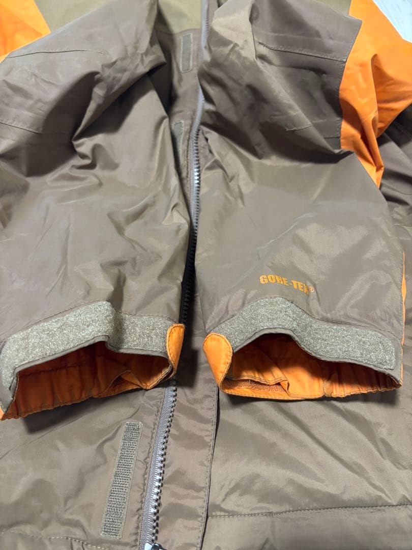 Burton ak GORE-TEX スノボーウェア　バートン