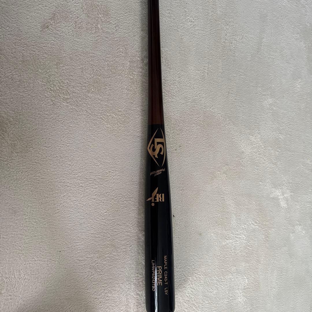 ルイスビルスラッガー 硬式木製バット