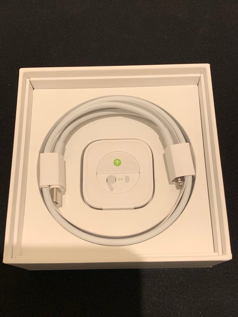 Apple AirPods Pro 箱付き 充電ケーブル付き イヤーチップS、L