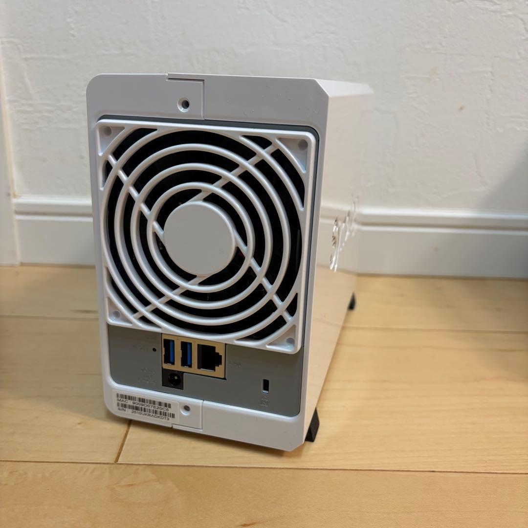 【美品】Synology NAS 2ベイ DS223j + HDD 4TB×2