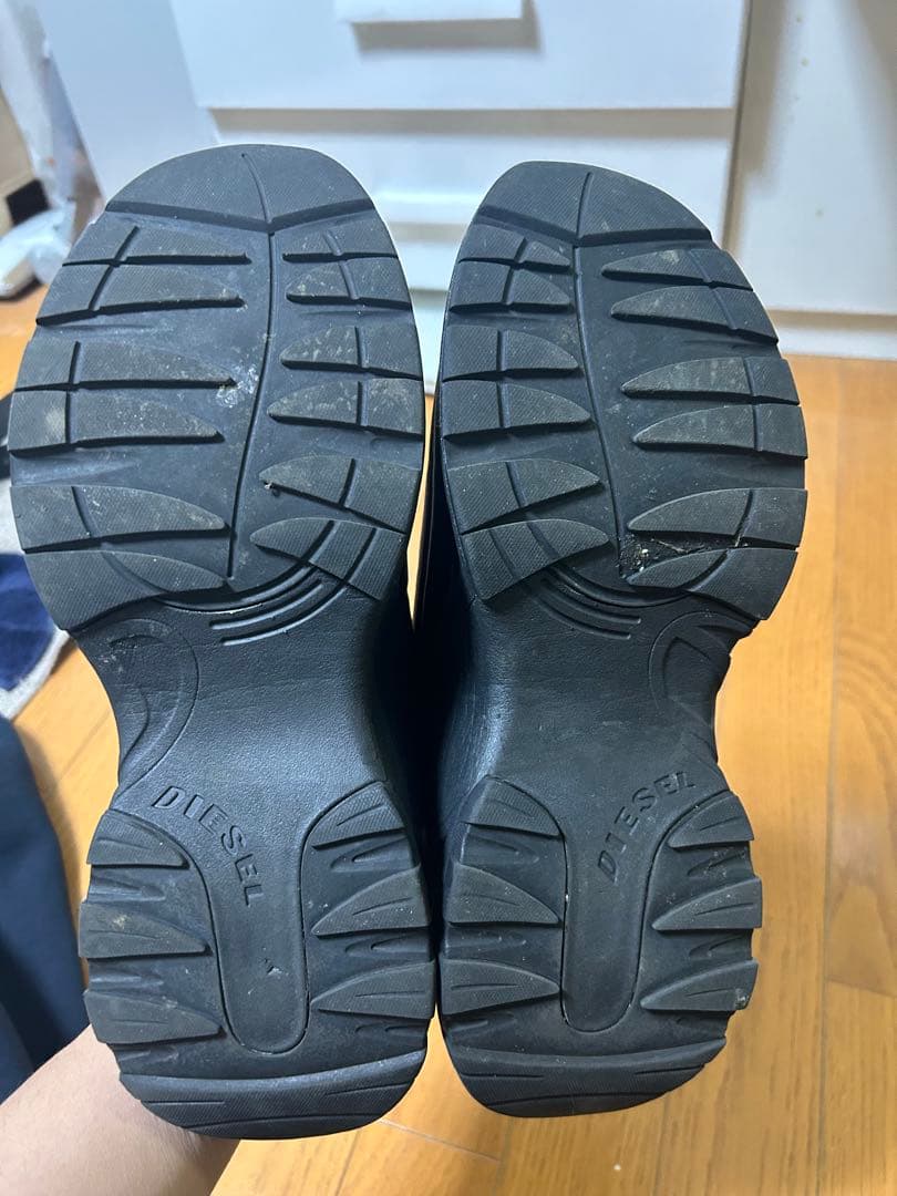 DIESEL ブラック スリッポン スニーカー