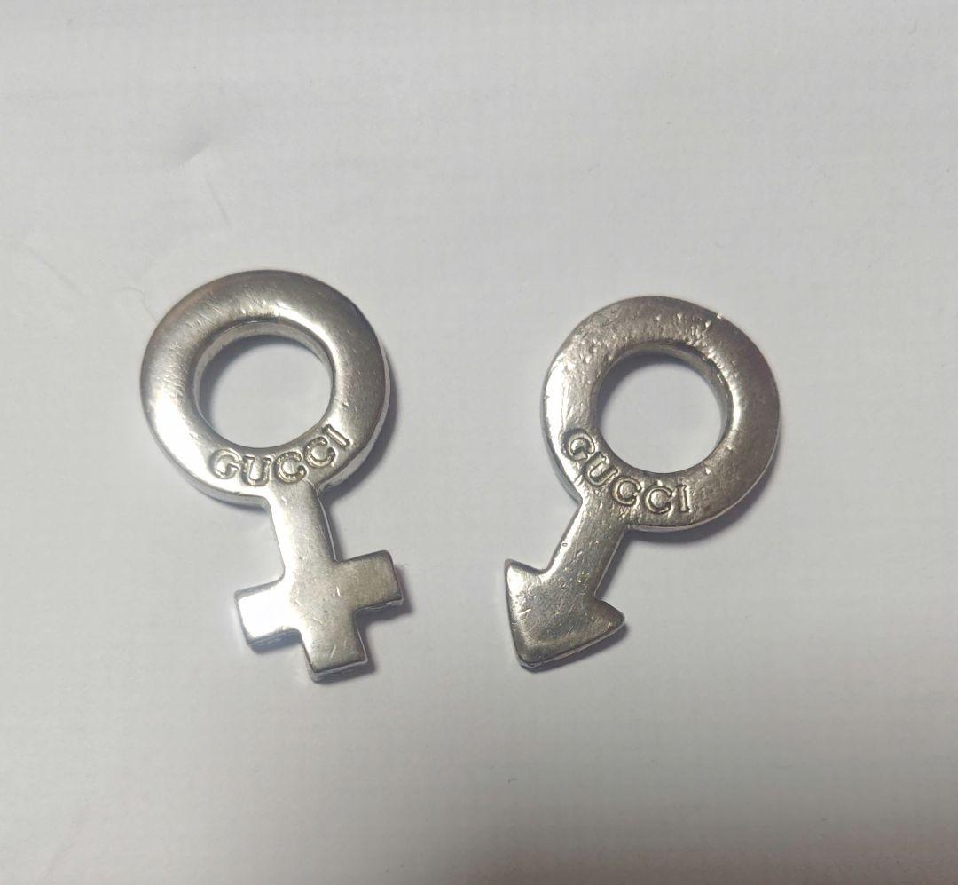 【GUCCI 】シンボル ♂♀ ペンダントトップペアセット