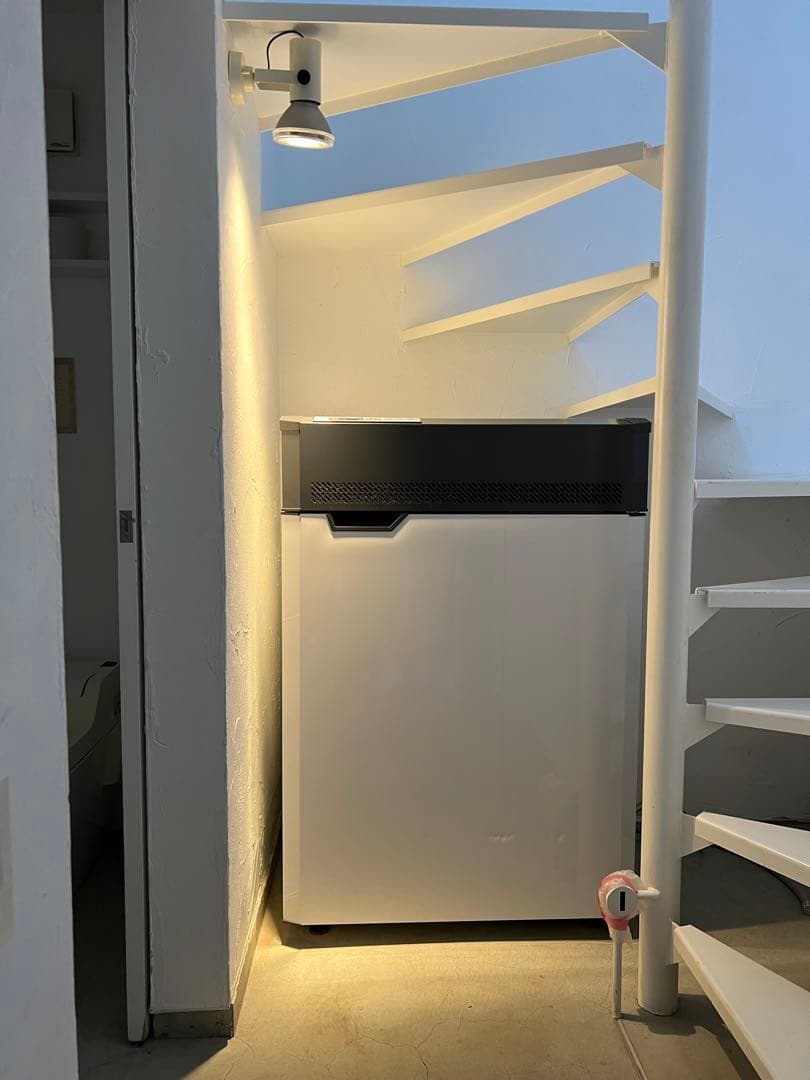 【値下げ】業務用冷蔵庫 240L. ワイン、米、野菜の保管に