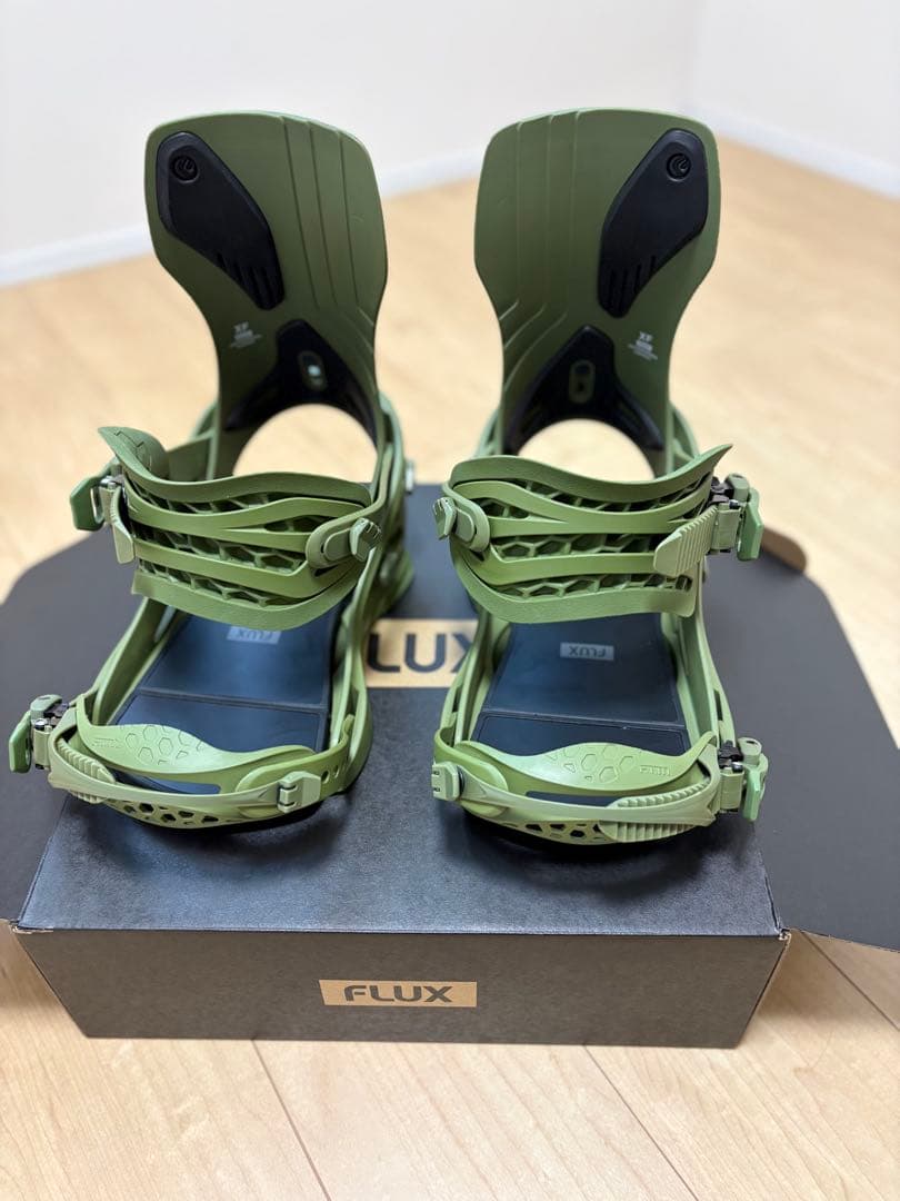 FLUX XF サイズM 24-25モデル