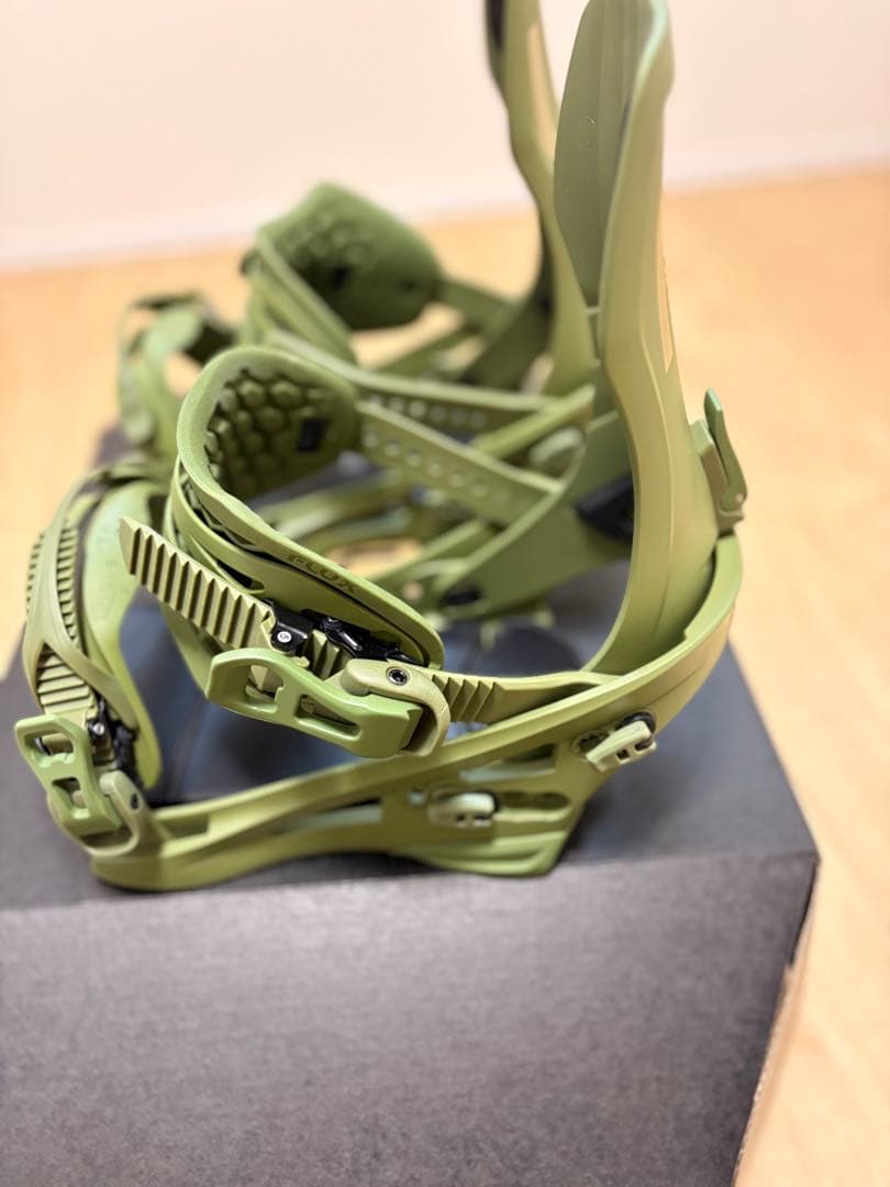 FLUX XF サイズM 24-25モデル