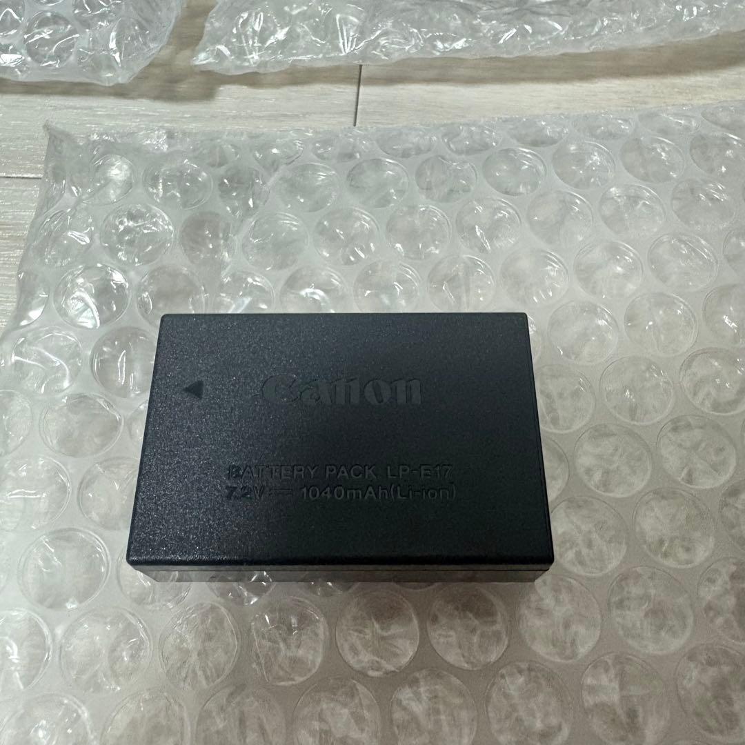 Canon EOS M3 ホワイト レンズ2本付き