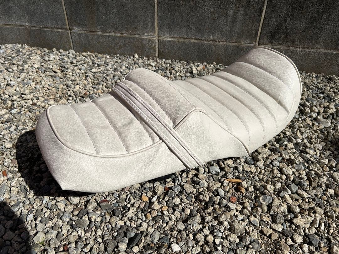 cb400sf nc31 タックロールシート 白 ホワイト 純正ベース